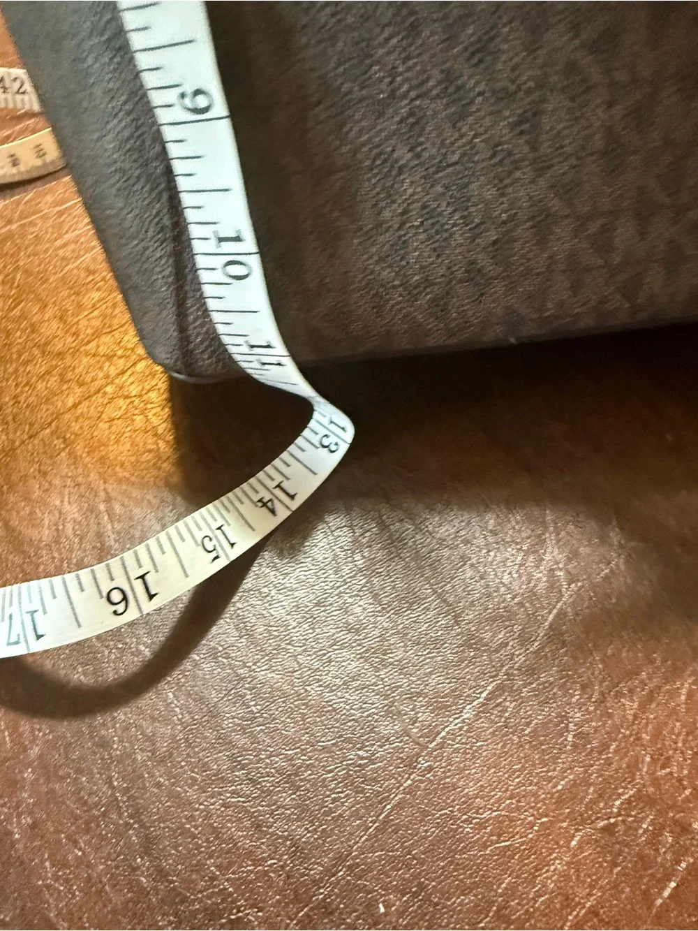 Michael Kors signature Voyager Dark Brown/Black Logo Shoulder Tote
